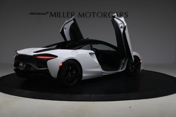 Used 2023 McLaren Artura for sale $184,900 at Miller Motorcars Aston Martin in Greenwich CT 06830 18
