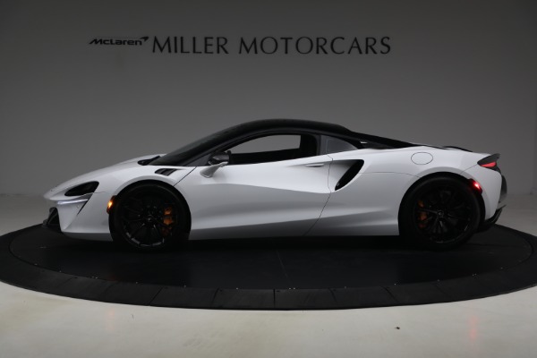 Used 2023 McLaren Artura for sale $184,900 at Miller Motorcars Aston Martin in Greenwich CT 06830 3