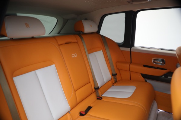 Used 2023 Rolls-Royce Black Badge Cullinan for sale $389,900 at Miller Motorcars Aston Martin in Greenwich CT 06830 21