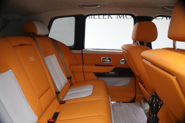 Used 2023 Rolls-Royce Black Badge Cullinan for sale $389,900 at Miller Motorcars Aston Martin in Greenwich CT 06830 22