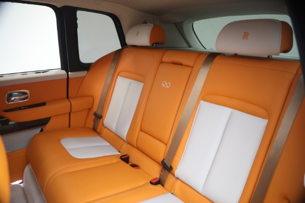 Used 2023 Rolls-Royce Black Badge Cullinan for sale $389,900 at Miller Motorcars Aston Martin in Greenwich CT 06830 25