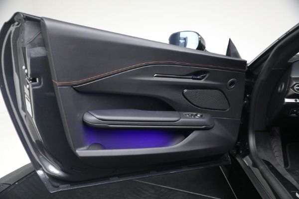 New 2026 Aston Martin Vantage S Roadster for sale $272,300 at Miller Motorcars Aston Martin in Greenwich CT 06830 25