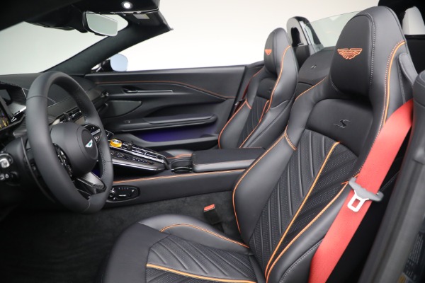 New 2026 Aston Martin Vantage S Roadster for sale $272,300 at Miller Motorcars Aston Martin in Greenwich CT 06830 27