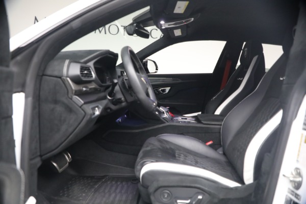 Used 2024 Lamborghini Urus Performante for sale $289,900 at Miller Motorcars Aston Martin in Greenwich CT 06830 17