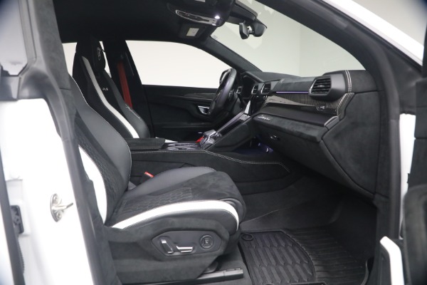 Used 2024 Lamborghini Urus Performante for sale $289,900 at Miller Motorcars Aston Martin in Greenwich CT 06830 23