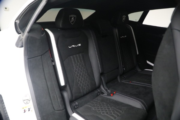 Used 2024 Lamborghini Urus Performante for sale $289,900 at Miller Motorcars Aston Martin in Greenwich CT 06830 27
