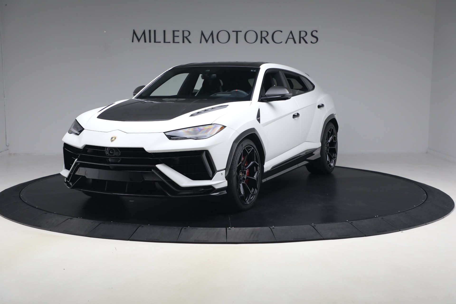 Used 2024 Lamborghini Urus Performante for sale $289,900 at Miller Motorcars Aston Martin in Greenwich CT 06830 1