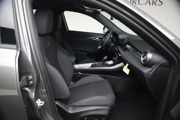 New 2026 Alfa Romeo Tonale Sprint for sale $43,935 at Miller Motorcars Aston Martin in Greenwich CT 06830 15