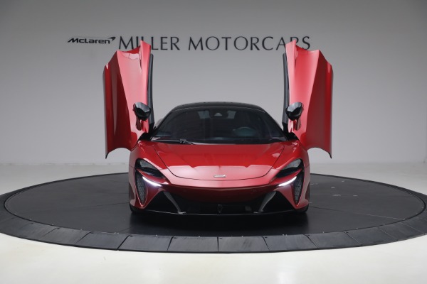 Used 2024 McLaren Artura TechLux for sale $182,900 at Miller Motorcars Aston Martin in Greenwich CT 06830 13