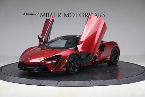 Used 2024 McLaren Artura TechLux for sale $182,900 at Miller Motorcars Aston Martin in Greenwich CT 06830 14