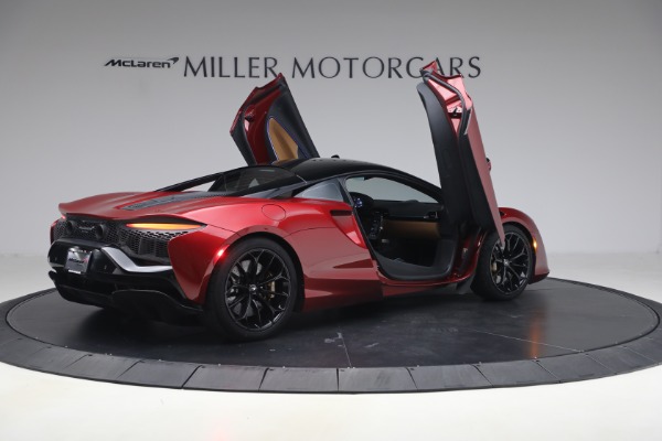 Used 2024 McLaren Artura TechLux for sale $182,900 at Miller Motorcars Aston Martin in Greenwich CT 06830 18