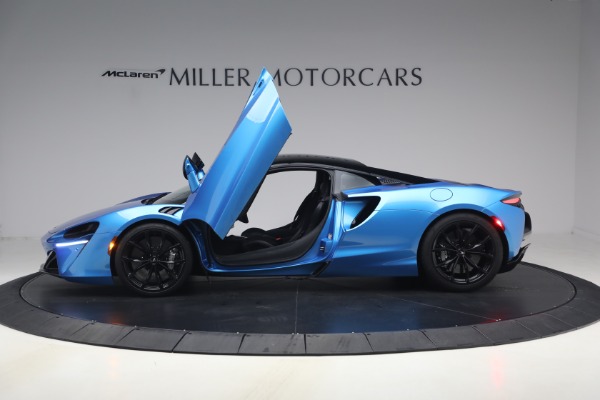Used 2024 McLaren Artura Performance for sale $182,900 at Miller Motorcars Aston Martin in Greenwich CT 06830 15