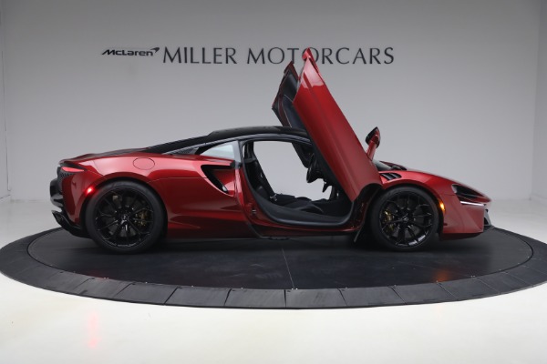 Used 2023 McLaren Artura Performance for sale $179,900 at Miller Motorcars Aston Martin in Greenwich CT 06830 18