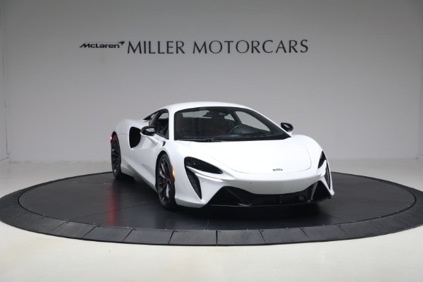 Used 2023 McLaren Artura TechLux for sale $164,900 at Miller Motorcars Aston Martin in Greenwich CT 06830 11