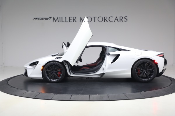 Used 2023 McLaren Artura TechLux for sale $164,900 at Miller Motorcars Aston Martin in Greenwich CT 06830 15