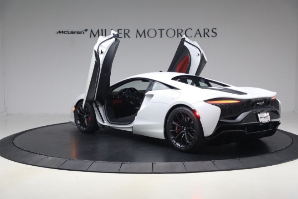 Used 2023 McLaren Artura TechLux for sale $164,900 at Miller Motorcars Aston Martin in Greenwich CT 06830 16