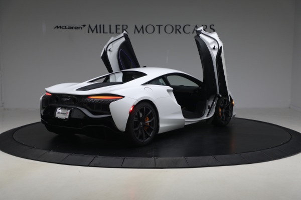 Used 2023 McLaren Artura Performance for sale $164,900 at Miller Motorcars Aston Martin in Greenwich CT 06830 18