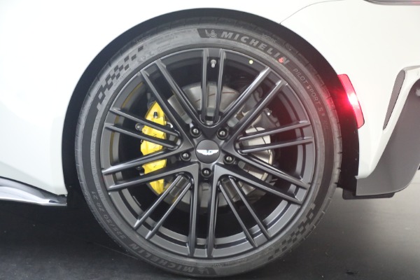 New 2026 Aston Martin Vantage S Roadster for sale $261,400 at Miller Motorcars Aston Martin in Greenwich CT 06830 28