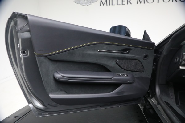 New 2026 Aston Martin Vantage S Roadster for sale $256,400 at Miller Motorcars Aston Martin in Greenwich CT 06830 28