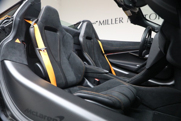 Used 2025 McLaren 750S Spider Performance for sale $369,900 at Miller Motorcars Aston Martin in Greenwich CT 06830 24