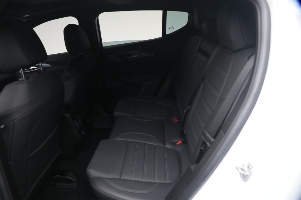Used 2024 Alfa Romeo Tonale Hybrid Ti for sale $28,900 at Miller Motorcars Aston Martin in Greenwich CT 06830 17