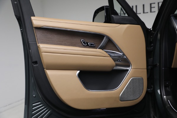 Used 2025 Land Rover Range Rover P530 Autobiography LWB for sale $153,900 at Miller Motorcars Aston Martin in Greenwich CT 06830 28