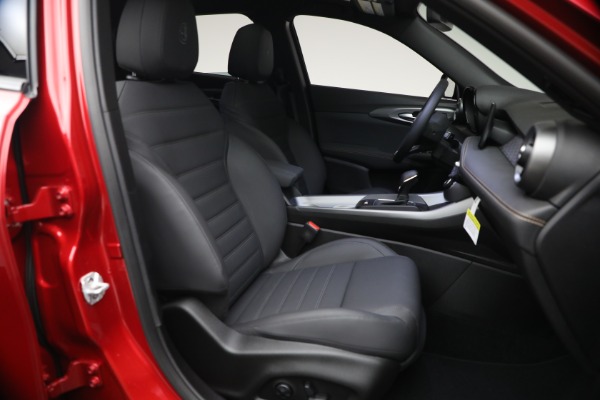 New 2026 Alfa Romeo Tonale Sprint for sale $46,935 at Miller Motorcars Aston Martin in Greenwich CT 06830 17