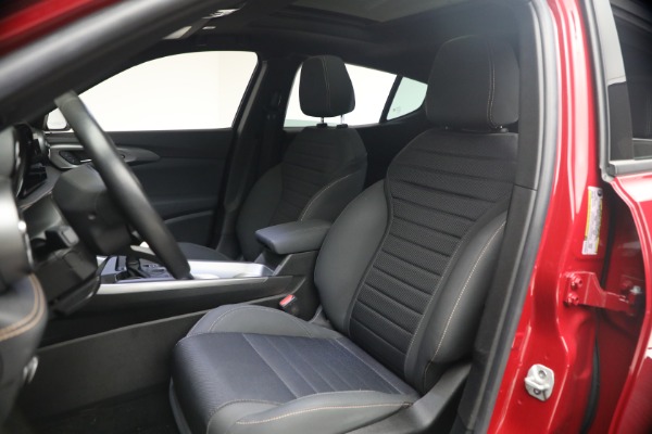 Used 2024 Alfa Romeo Tonale Hybrid Ti for sale $29,900 at Miller Motorcars Aston Martin in Greenwich CT 06830 16