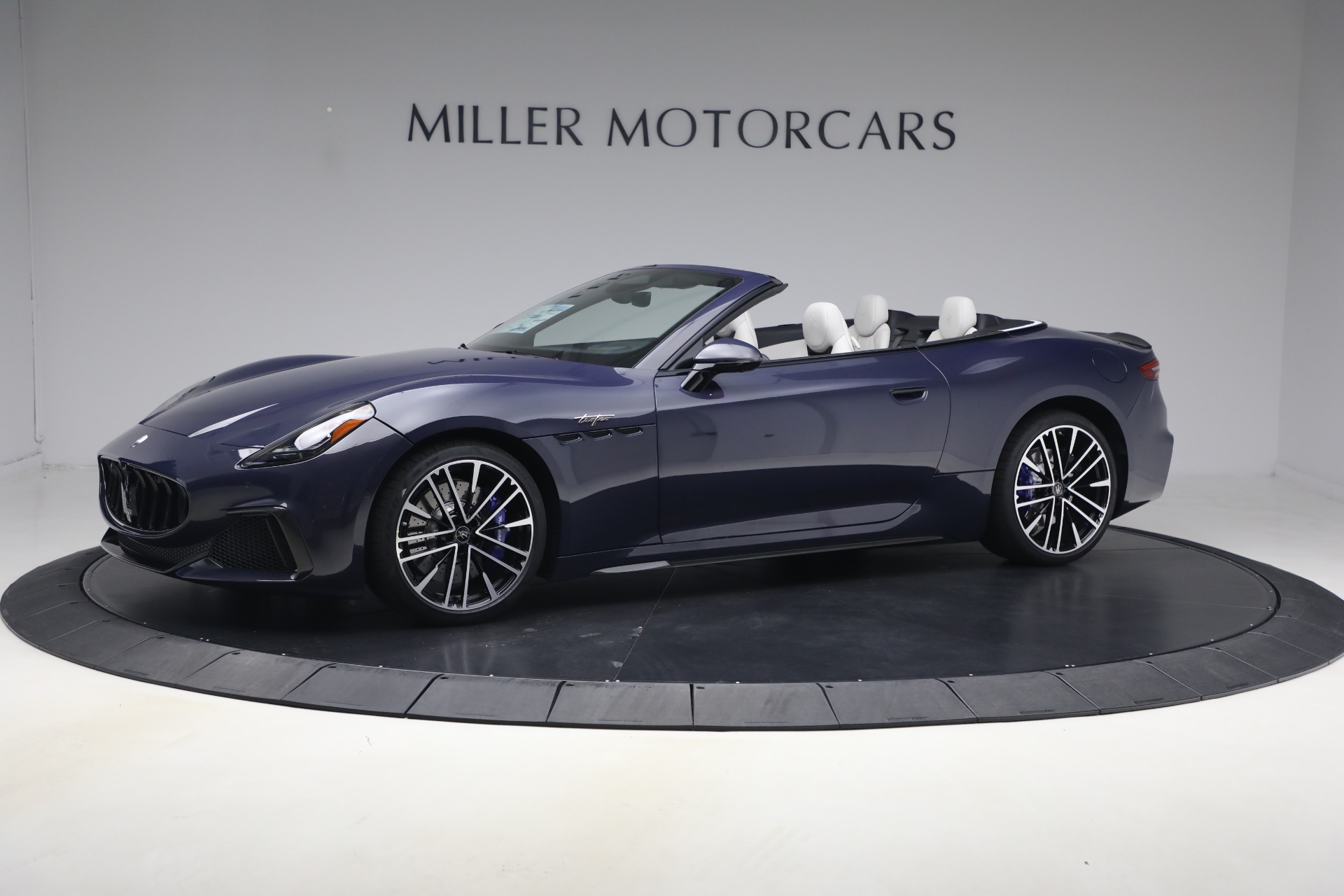 New 2026 Maserati GranCabrio Trofeo for sale $200,785 at Miller Motorcars Aston Martin in Greenwich CT 06830 1