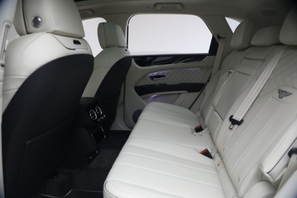 Used 2022 Bentley Bentayga V8 for sale $137,900 at Miller Motorcars Aston Martin in Greenwich CT 06830 23