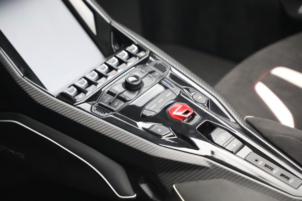Used 2017 Lamborghini Centenario Roadster for sale $3,995,000 at Miller Motorcars Aston Martin in Greenwich CT 06830 19