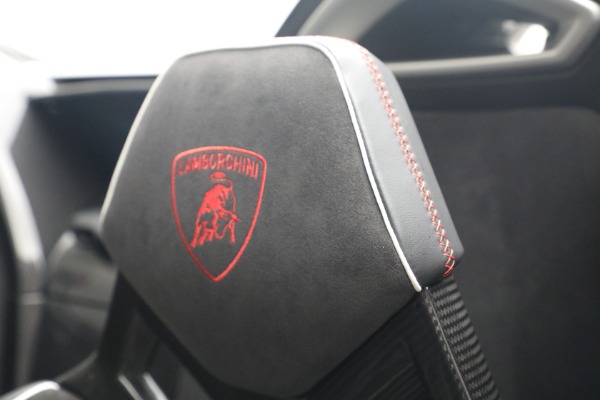 Used 2017 Lamborghini Centenario Roadster for sale $3,995,000 at Miller Motorcars Aston Martin in Greenwich CT 06830 20