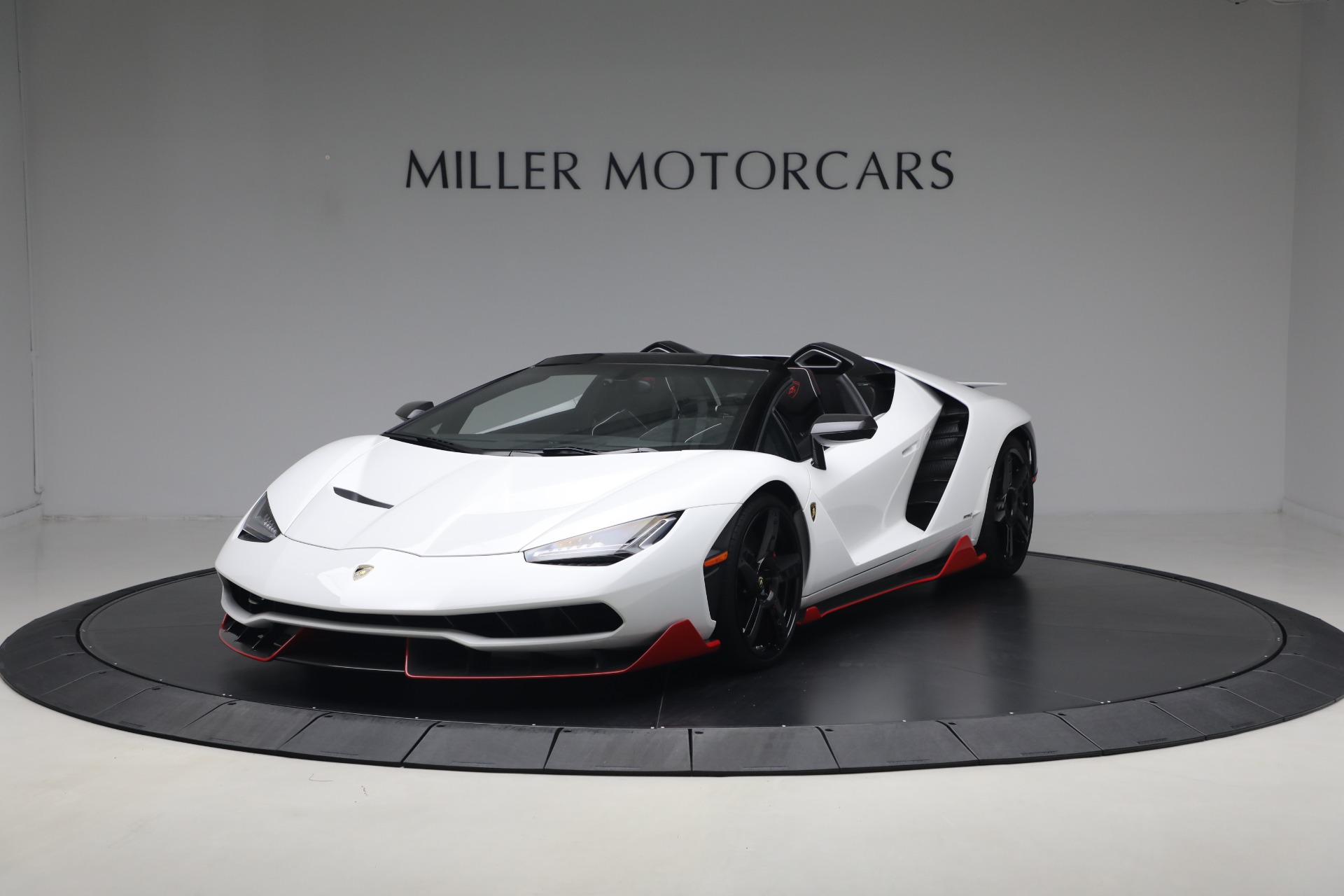 Used 2017 Lamborghini Centenario Roadster for sale $3,995,000 at Miller Motorcars Aston Martin in Greenwich CT 06830 1
