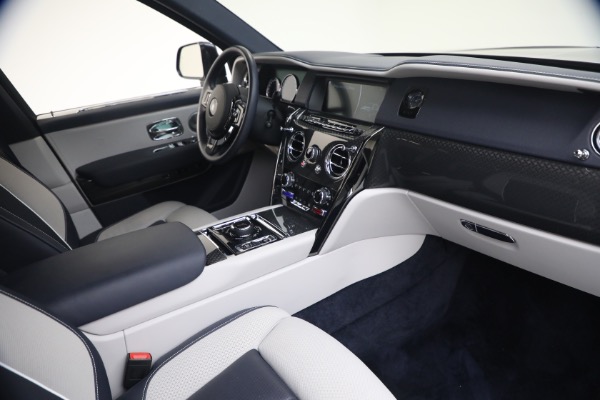 Used 2022 Rolls-Royce Black Badge Cullinan for sale $299,900 at Miller Motorcars Aston Martin in Greenwich CT 06830 18