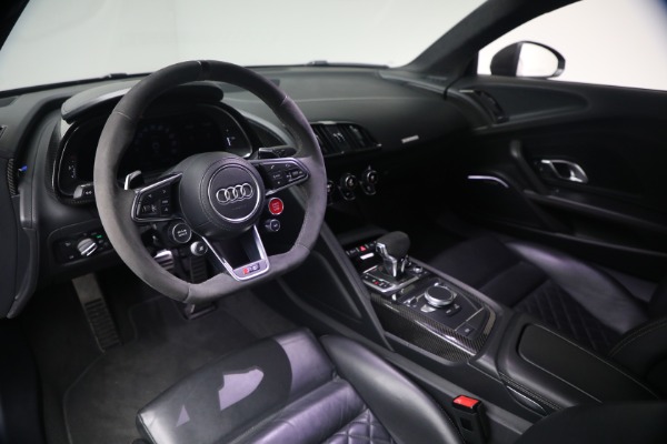 Used 2020 Audi R8 5.2 quattro V10 performance for sale $213,900 at Miller Motorcars Aston Martin in Greenwich CT 06830 23