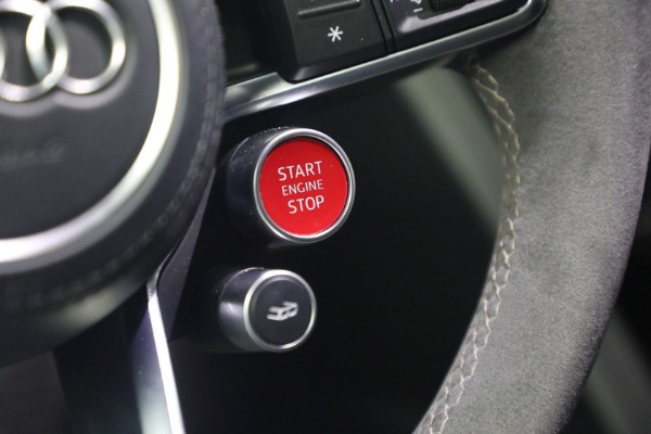 Used 2020 Audi R8 5.2 quattro V10 performance for sale $213,900 at Miller Motorcars Aston Martin in Greenwich CT 06830 28