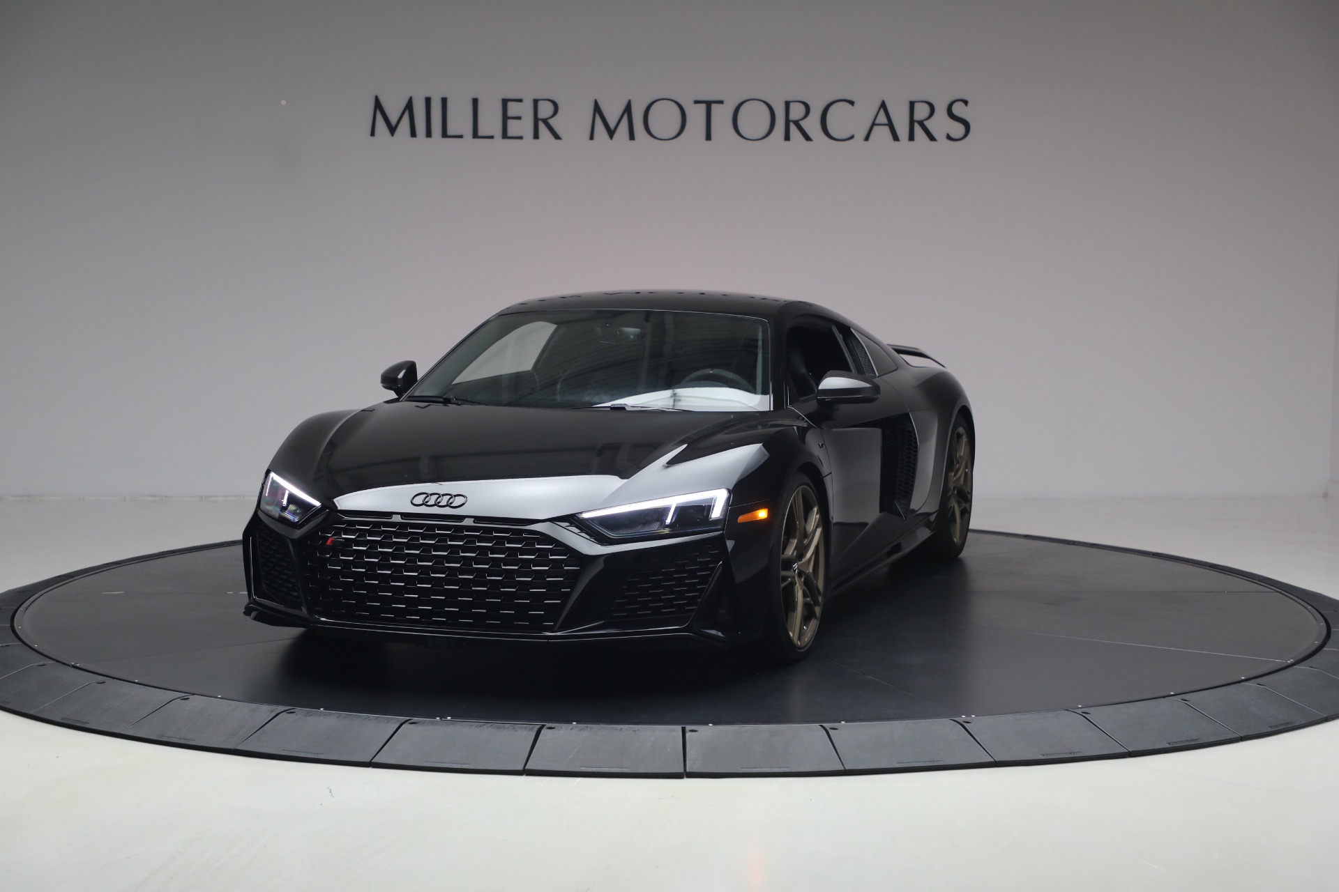 Used 2020 Audi R8 5.2 quattro V10 performance for sale $213,900 at Miller Motorcars Aston Martin in Greenwich CT 06830 1