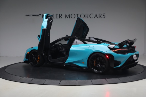 Used 2022 McLaren 765LT Spider for sale $599,900 at Miller Motorcars Aston Martin in Greenwich CT 06830 16