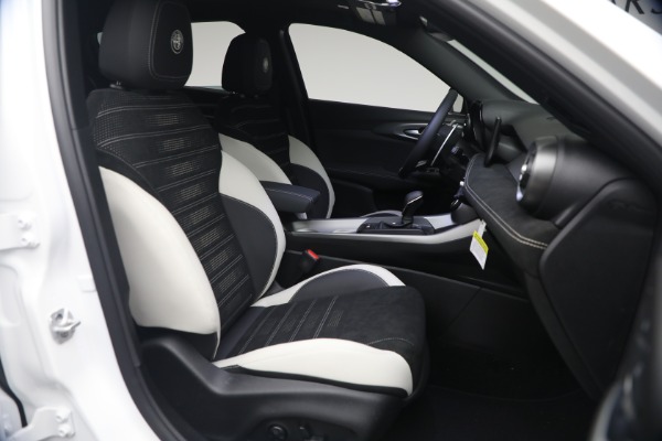 New 2026 Alfa Romeo Tonale Sport Speciale for sale $49,190 at Miller Motorcars Aston Martin in Greenwich CT 06830 16
