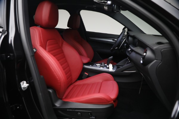 New 2026 Alfa Romeo Stelvio Veloce for sale $62,715 at Miller Motorcars Aston Martin in Greenwich CT 06830 16