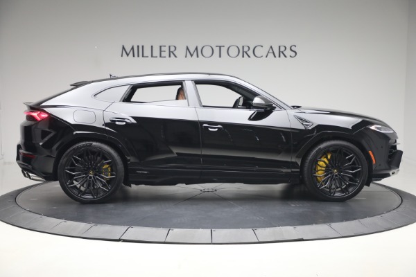 Used 2025 Lamborghini Urus SE for sale $305,900 at Miller Motorcars Aston Martin in Greenwich CT 06830 9