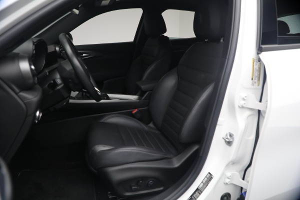 Used 2024 Alfa Romeo Tonale Hybrid Ti for sale $26,900 at Miller Motorcars Aston Martin in Greenwich CT 06830 15