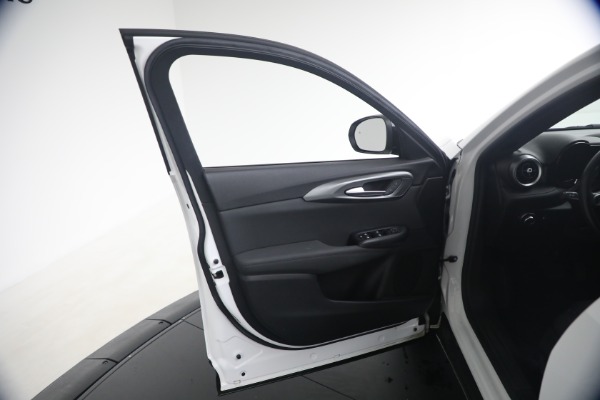 Used 2024 Alfa Romeo Tonale Hybrid Ti for sale $26,900 at Miller Motorcars Aston Martin in Greenwich CT 06830 23