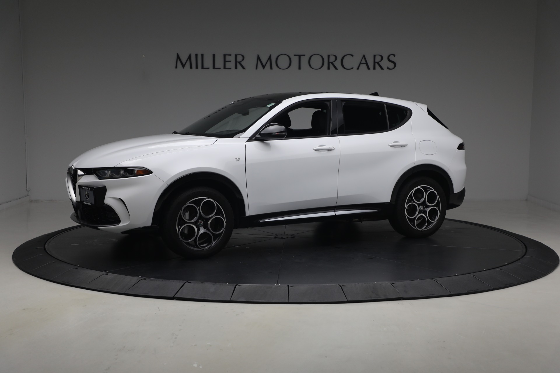 Used 2024 Alfa Romeo Tonale Hybrid Ti for sale $26,900 at Miller Motorcars Aston Martin in Greenwich CT 06830 1