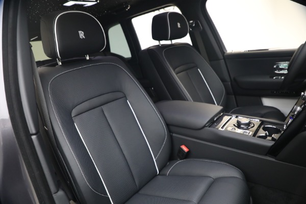 New 2027 Rolls-Royce Black Badge Cullinan for sale $576,350 at Miller Motorcars Aston Martin in Greenwich CT 06830 19