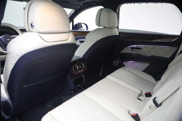Used 2022 Bentley Bentayga V8 for sale $129,900 at Miller Motorcars Aston Martin in Greenwich CT 06830 20
