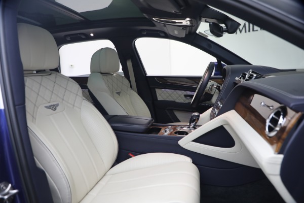 Used 2022 Bentley Bentayga V8 for sale $129,900 at Miller Motorcars Aston Martin in Greenwich CT 06830 23