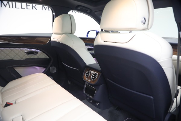 Used 2022 Bentley Bentayga V8 for sale $129,900 at Miller Motorcars Aston Martin in Greenwich CT 06830 25