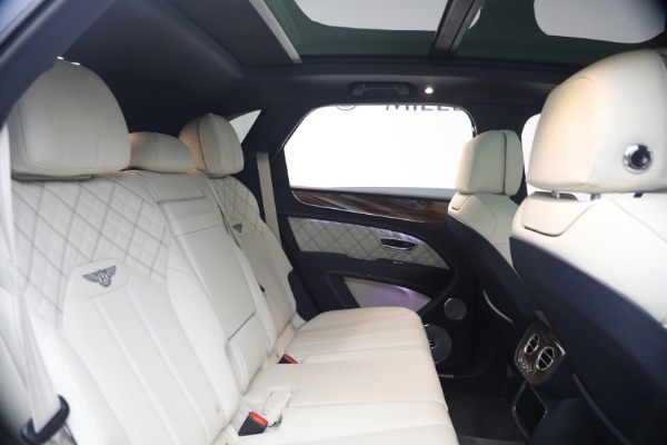 Used 2022 Bentley Bentayga V8 for sale $129,900 at Miller Motorcars Aston Martin in Greenwich CT 06830 26