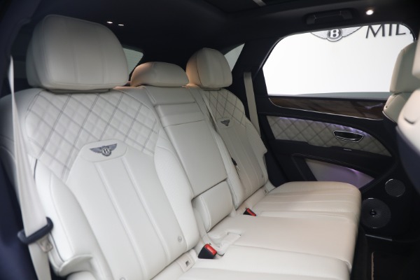 Used 2022 Bentley Bentayga V8 for sale $129,900 at Miller Motorcars Aston Martin in Greenwich CT 06830 27